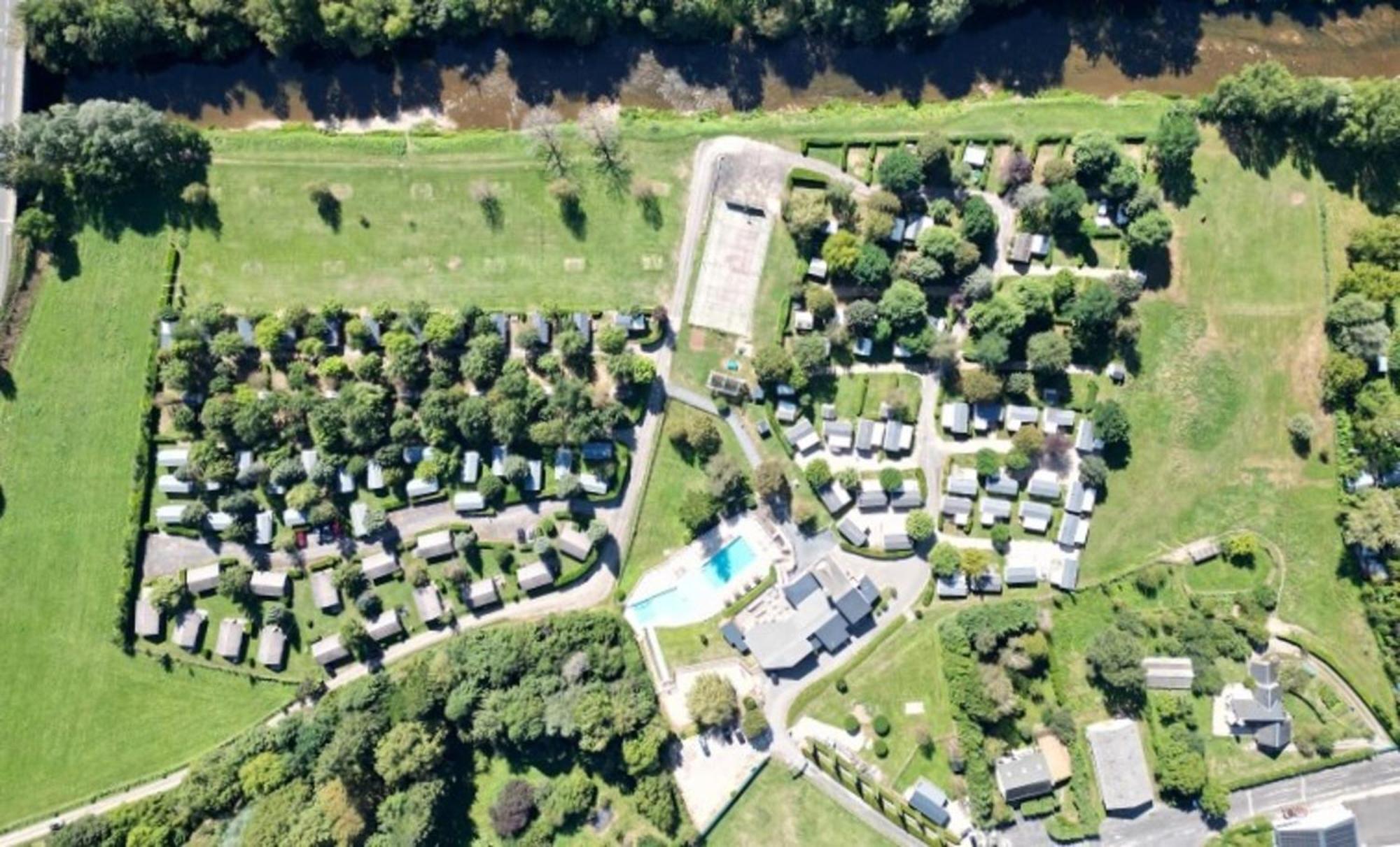 Camping Paradis Marmotel Saint-Geniez-dʼOlt Eksteriør billede