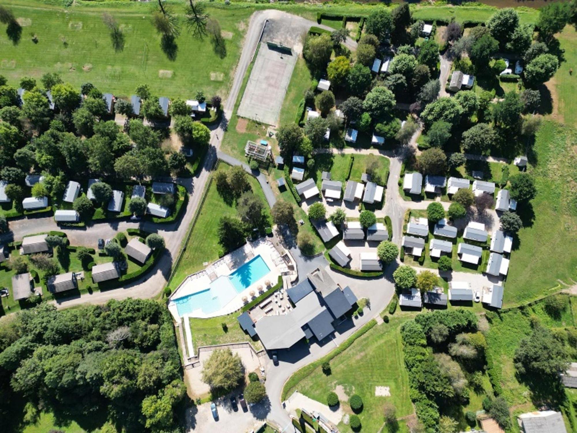Camping Paradis Marmotel Saint-Geniez-dʼOlt Eksteriør billede