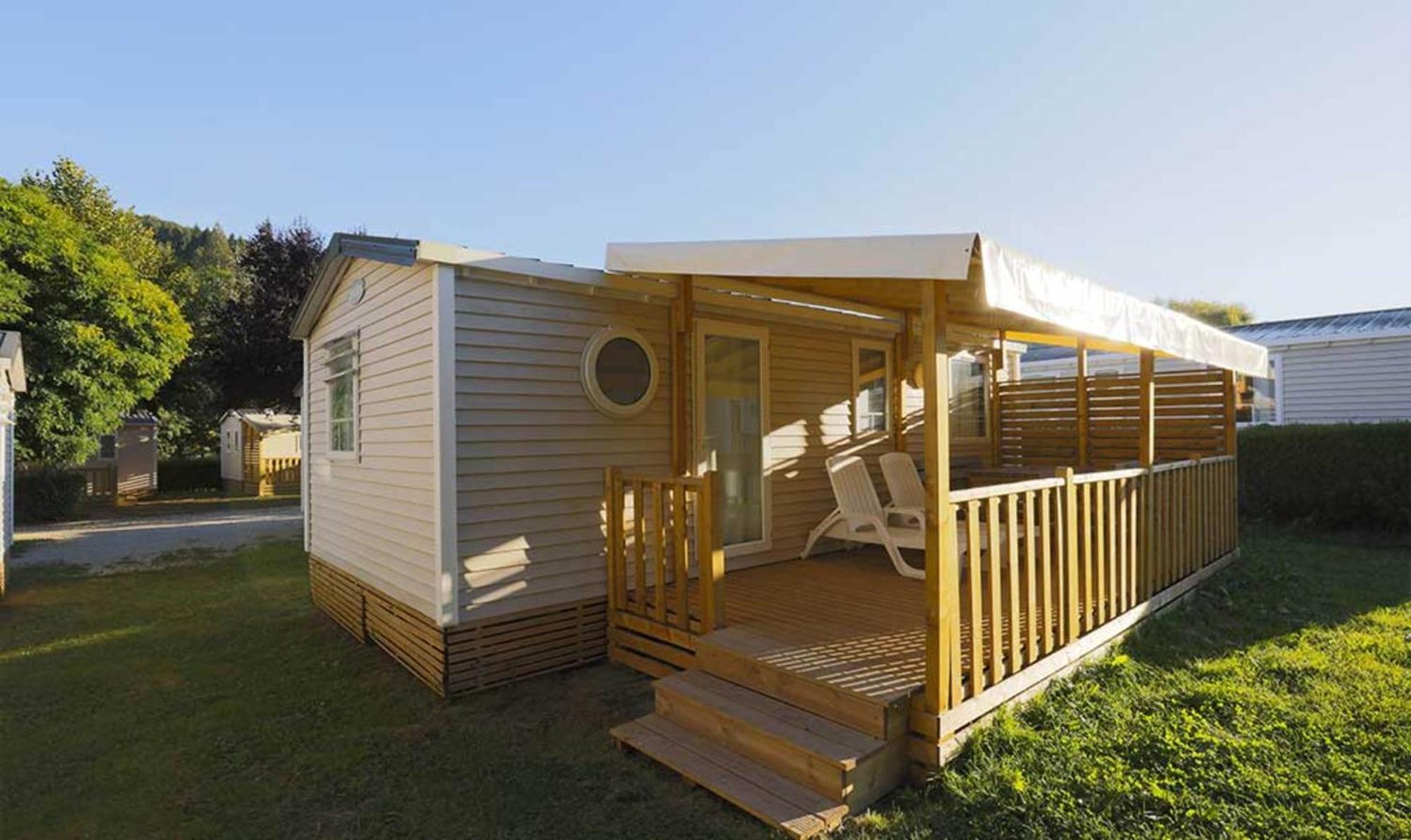 Camping Paradis Marmotel Saint-Geniez-dʼOlt Eksteriør billede