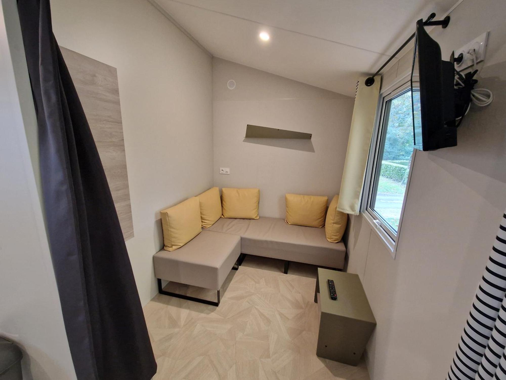 Camping Paradis Marmotel Saint-Geniez-dʼOlt Eksteriør billede