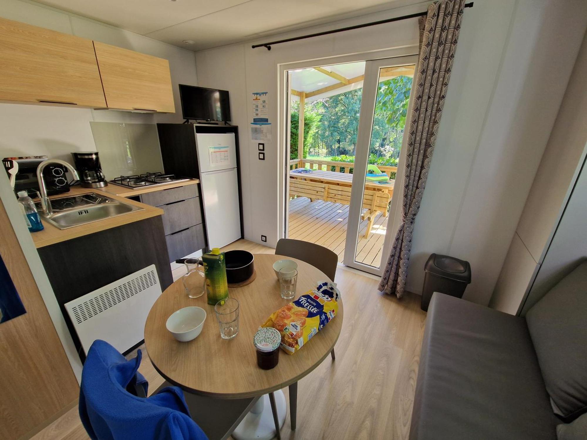 Camping Paradis Marmotel Saint-Geniez-dʼOlt Eksteriør billede