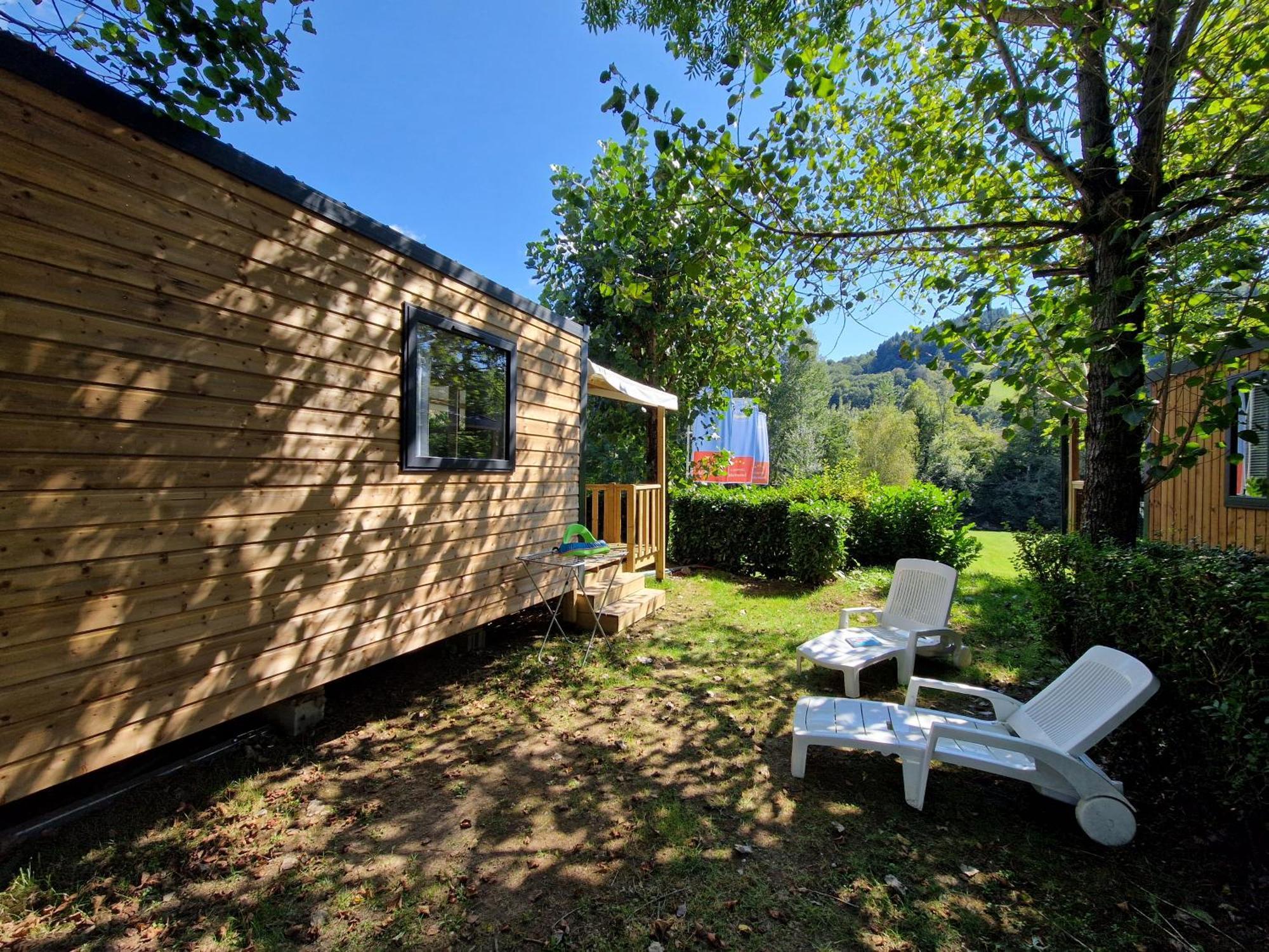 Camping Paradis Marmotel Saint-Geniez-dʼOlt Eksteriør billede