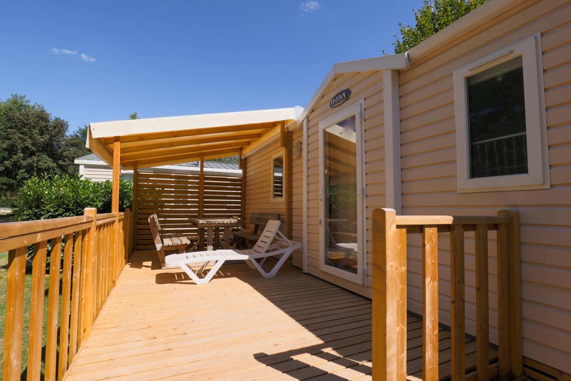 Camping Paradis Marmotel Saint-Geniez-dʼOlt Eksteriør billede