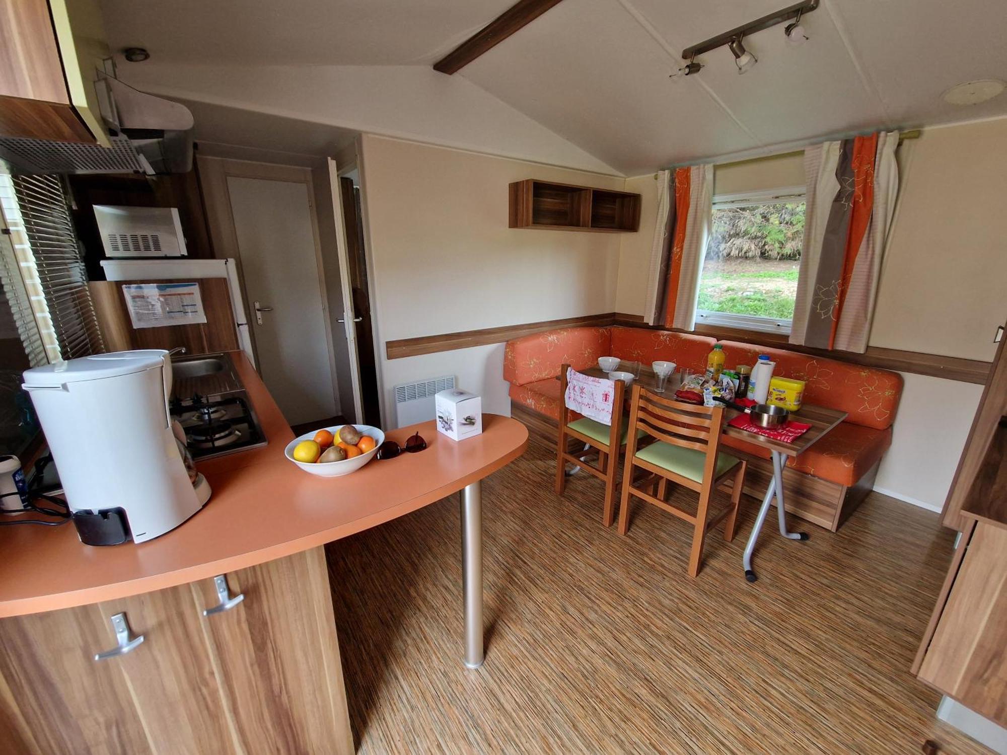 Camping Paradis Marmotel Saint-Geniez-dʼOlt Eksteriør billede